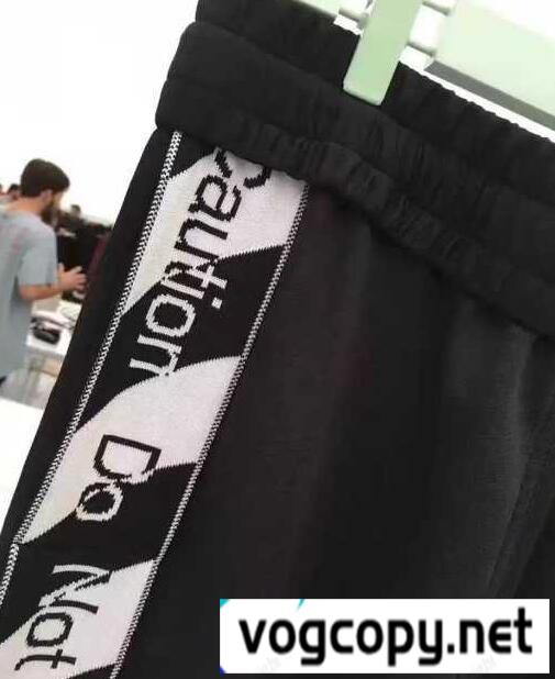 大活躍　オフホワイト 通販 OFF-WHITE 注目度上昇中　パンツ