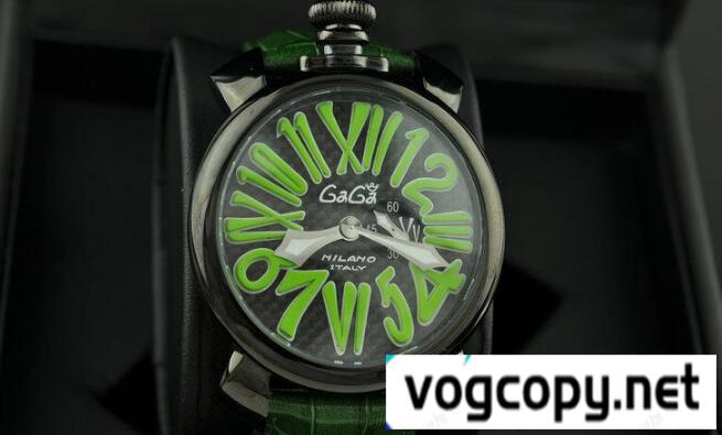 防水機能性あるガガミラノ GaGa MILANO  スリム46MM 手元で抜群のメンズ腕時計 5084.3