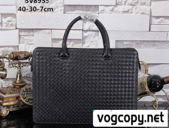 入手困難  BOTTEGA VENETA ボッテガ ヴェネタ 　活躍できるメンズハンドバッグ 人気 