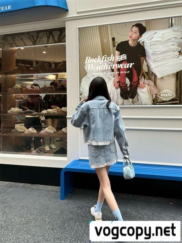 MIU MIU コピー デニムセットアップ クロップドジャケット＆ミニ 