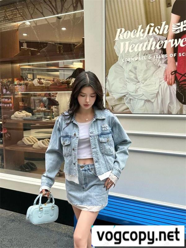 MIU MIU コピー デニムセットアップ クロップドジャケット＆ミニ 