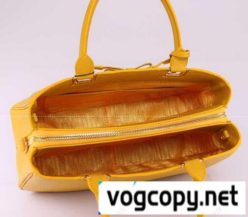 限定品　PRADA プラダコピー　愛用できるレディース手持ち&ショルダー掛け バッグ.