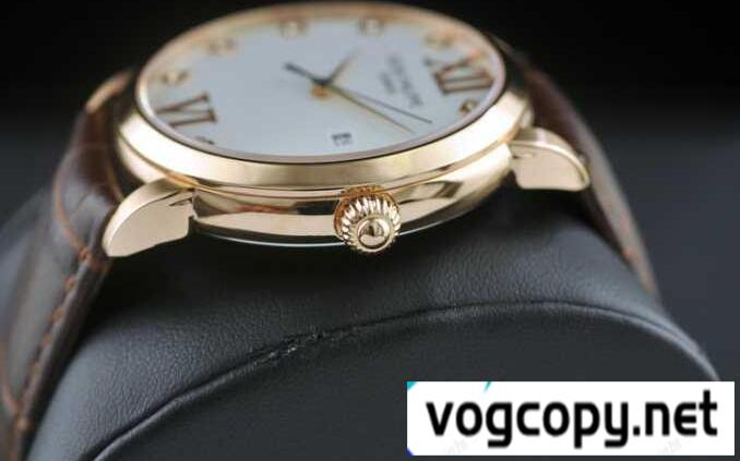 愛着が深まるPATEK PHILIPPE パテックフィリップ 　洗練されたデザイン　自動巻きメンズ腕時計　