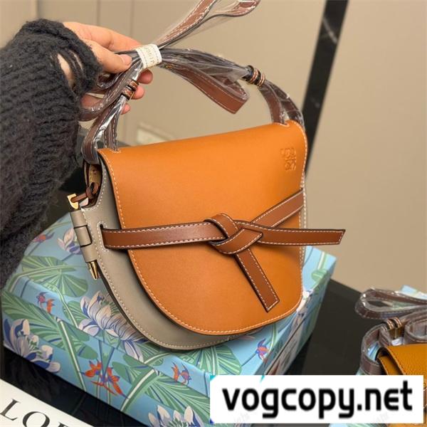 ロエベ スーパーコピー ショルダーバッグ
