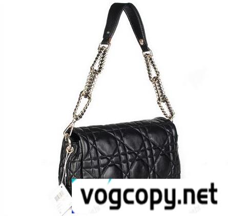 DIORバッグ偽物
