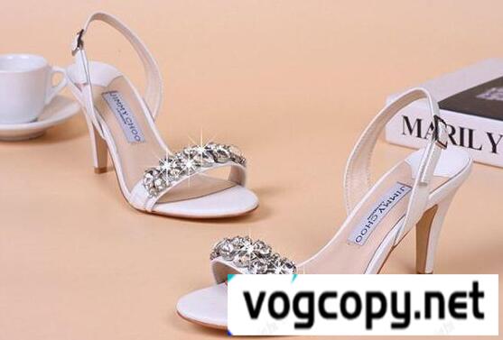 活躍が期待できるジミーチュウ コピー JIMMY CHOO 　エレガントなサンダル.
