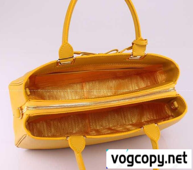 プレゼントにPRADA プラダコピー　大人っぽいレディース手持ち&ショルダー掛け.