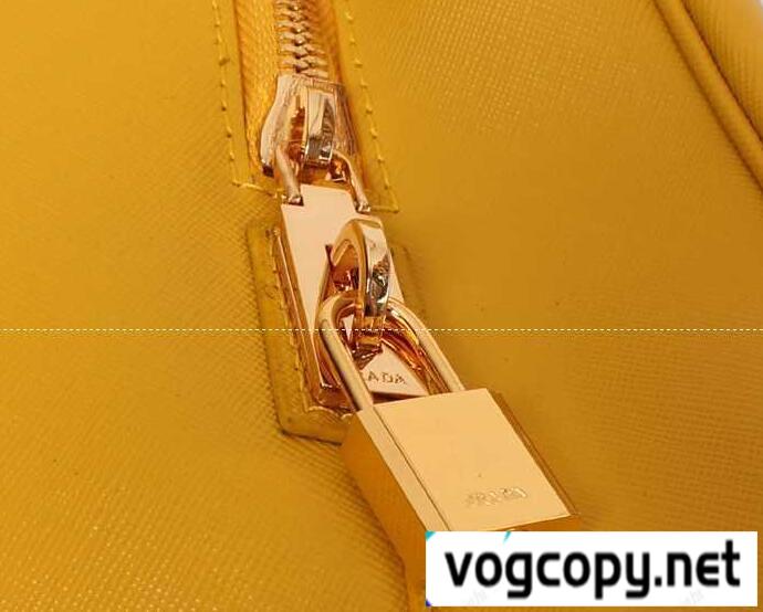 プレゼントにPRADA プラダコピー　大人っぽいレディース手持ち&ショルダー掛け.