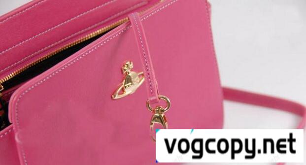 実用的なVIVIENNE WESTWOOD ヴィヴィアン ウエストウッド 　上品で遊び心のあるショルダーバッグ.