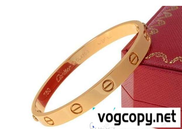 光沢感が損なわれないCARTIER カルティエコピー　存在感も抜群のバングル　美品.