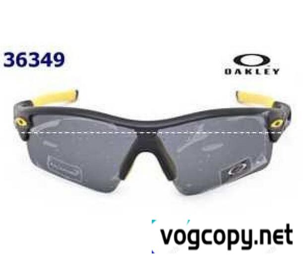 手頃な価格 OAKLEY オークリーコピー　 透け感のあるレンズサングラス.