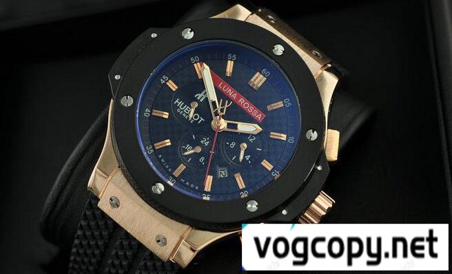 人気急上昇 Hublotウブロ  6針クロノグラフ 日付表示機能性あるサファイヤクリスタル風防メンズ腕時計.