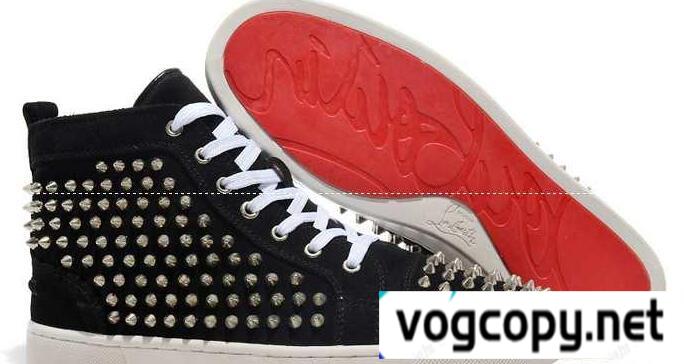 低価格 Christian Louboutinクリスチャンルブタン 高級感溢れるスニーカー 2色可選 ハイカット.