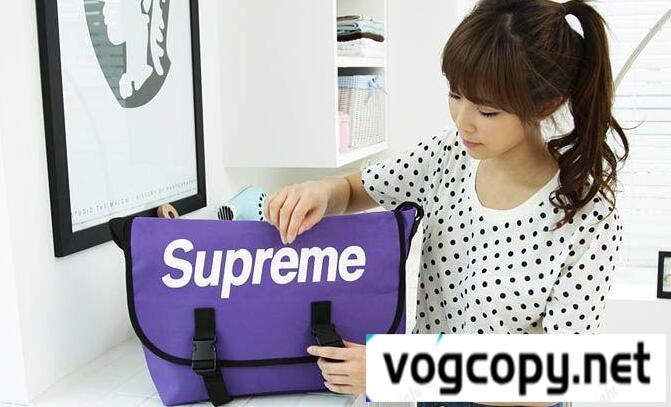 お買い物SUPREME シュプリームコピー　洗練された印象に溢れるショルダーバッグ.