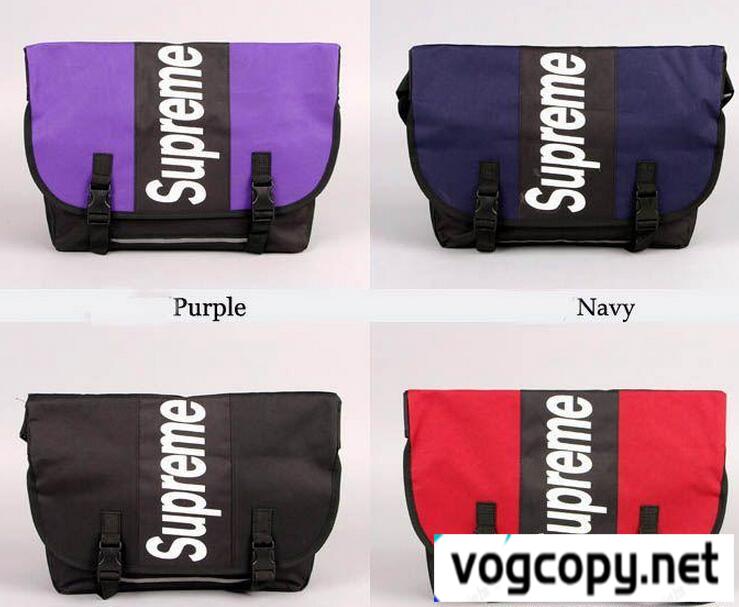 独特な雰囲気のSUPREME シュプリーム  柔らかく軽いのショルダーバッグ.