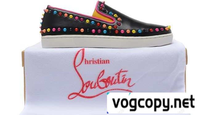 日本が誇るChristian Louboutinクリスチャンルブタン 独創的なデザインスニーカー.