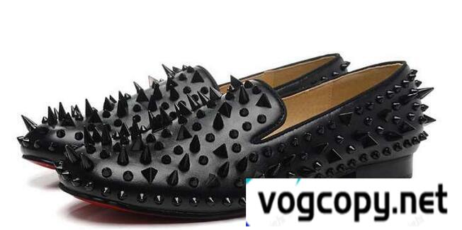 安定感のあるChristian Louboutinクリスチャンルブタン 相性も良い ビジネスシューズ.