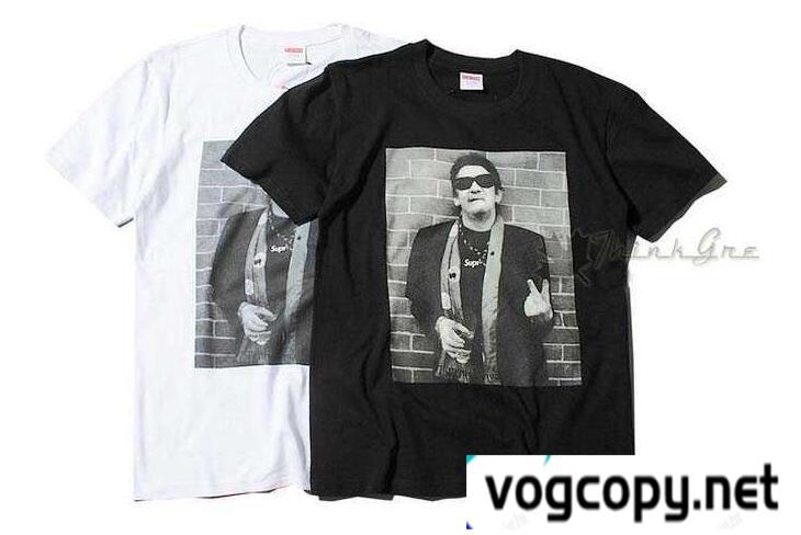 大人カジュアルなSUPREME シュプリームスーパーコピー お洒落な半袖 Tシャツ2色可選.