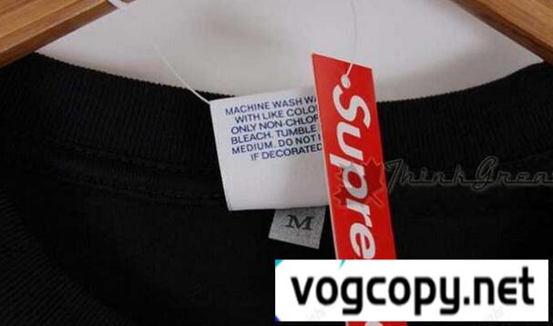 最安値 SUPREME シュプリーム 限定セールお買い得　半袖 Tシャツ2色可選.　