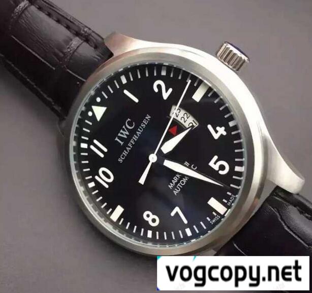手頃　IWCコピー インターナショナルウォッチ カン 機能を最優先させた男性用腕時計.