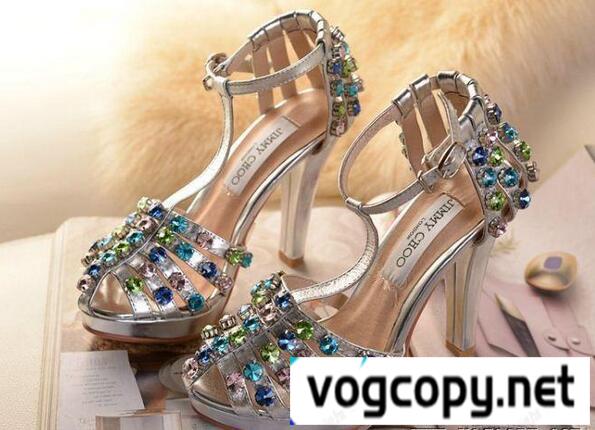 人気の高いJIMMY CHOO ジミーチュウ スーパーコピー プレゼントにパンプス.