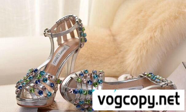 人気の高いJIMMY CHOO ジミーチュウ スーパーコピー プレゼントにパンプス.