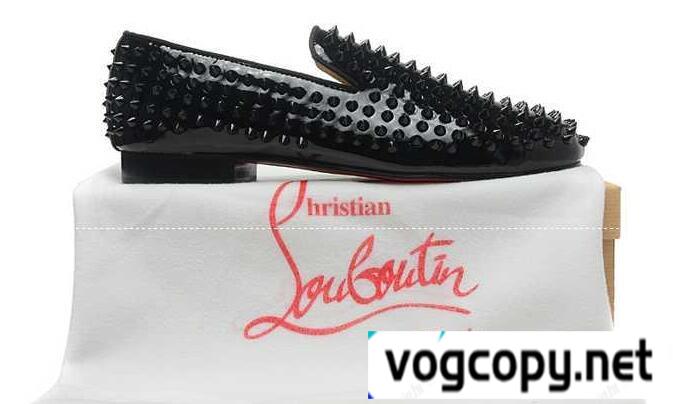 最新作一番人気のクリスチャンルブタンChristian Louboutin　ローラー ボート スニーカー 靴　28638836　スエード スリッポン