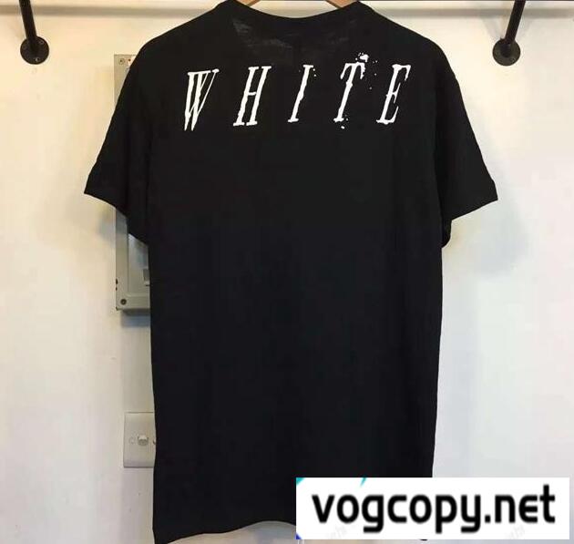 夏にはピッタリのOFF-WHITE　オフホワイト スーパーコピー　人気の高いｔシャツ半袖 