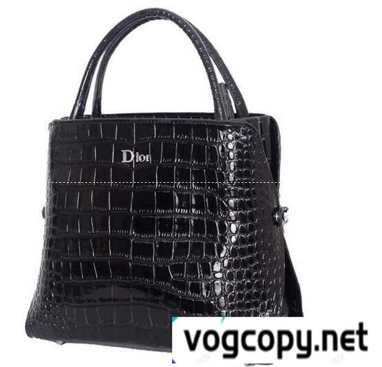 おしゃれなDIOR　ディオールバッグ新作　品格のあるデザインバッグ