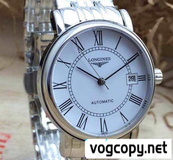 都会的でロンジン LONGINESL4.821.2.11.7　 シルバー メンズ スタイリッシュな腕時計