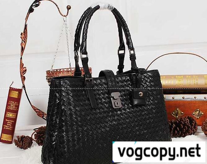 今季セール　BOTTEGA VENETA ボッテガ ヴェネタ  収納力も文句なしバッグブランド 人気