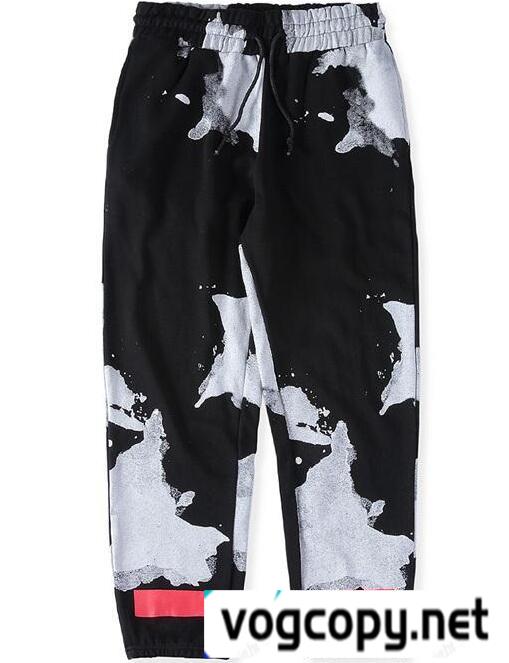 キレイめな印象に　OFF-WHITE  新作 オフホワイト  魅了するジーンズメンズファッション