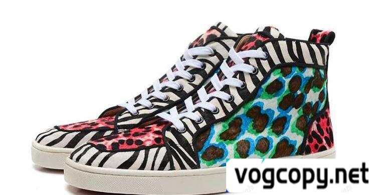 軽快な履き心地CHRISTIAN LOUBOUTIN  勝手に使えるルブタン スニーカー コピー