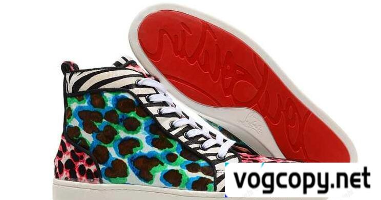 軽快な履き心地CHRISTIAN LOUBOUTIN  勝手に使えるルブタン スニーカー コピー