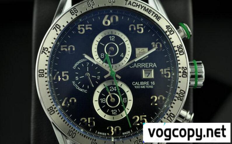 圧倒的な高級感タグホイヤー TAG HEUER カレラ アリゲーターレザー メンズ CV2A1R.FC6235 艶ありの腕時計