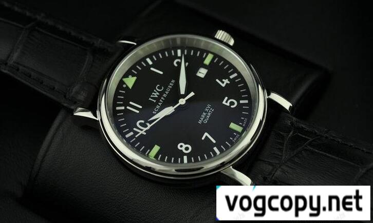 質の高いインターナショナルウォッチ カン IWC パイロットウォッチ マーク18  IW327001  数量限定メンズ 腕時計