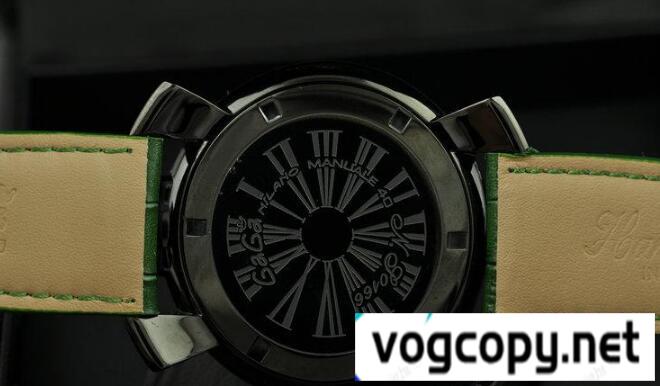 防水機能性あるガガミラノ GaGa MILANO  スリム46MM 手元で抜群のメンズ腕時計 5084.3