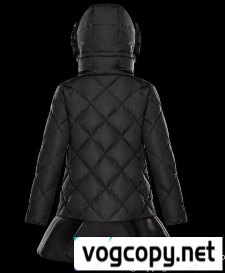 可愛いモンクレールレディースダウンジャケットヴァロゲッテMONCLER VAULOGETTE ダウンアウター裾