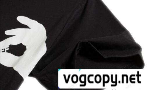 爽やかなオフホワイトＴシャツ激安通販プリント半袖クールネックメンズＴシャツ２色可選