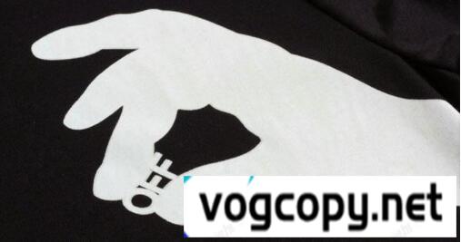 爽やかなオフホワイトＴシャツ激安通販プリント半袖クールネックメンズＴシャツ２色可選