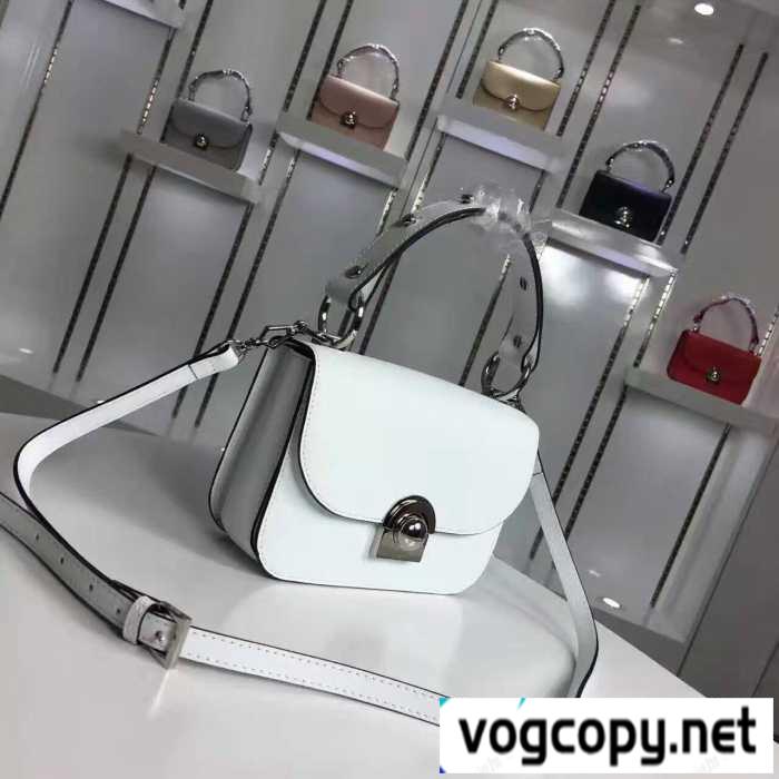 海外セレブ定番愛用プラダバッグレディースコピーPRADA2018SS人気限定商品ショルダーバッグコピー通販