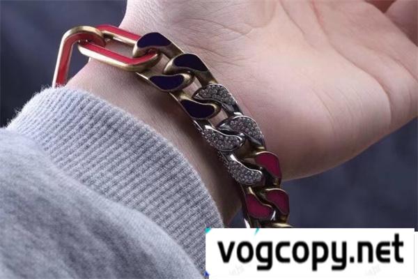 LOUIS VUITTON 偽物 ブレスレット