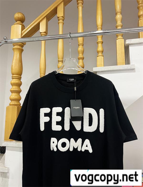 フェンディ 偽物 Ｔシャツ