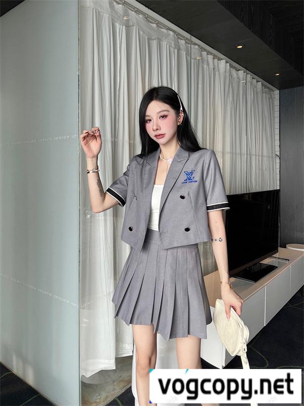 LOUIS VUITTON 偽物 上下セット