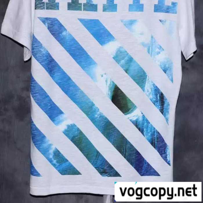抜群な存在感オフホワイトｔシャツ格安OFF-WHITEコピー定番のクルーネック半袖Tシャツメンズトップス