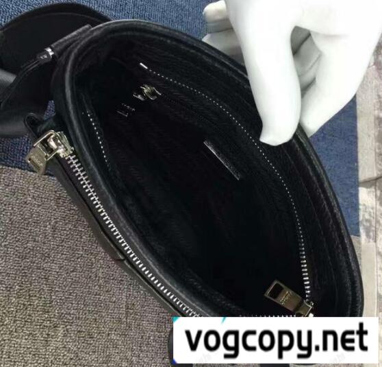 高品質プラダバッグメンズPRADAショルダーバッグ メッセンジャーバッグ 通勤 通学 カジュアル斜め掛けバッグ