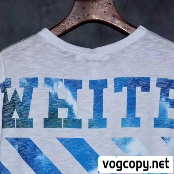 抜群な存在感オフホワイトｔシャツ格安OFF-WHITEコピー定番のクルーネック半袖Tシャツメンズトップス