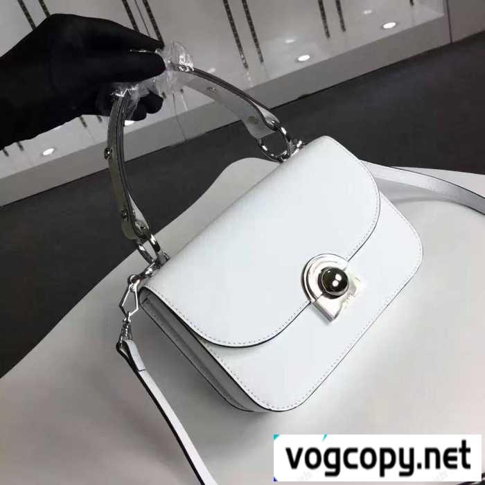 海外セレブ定番愛用プラダバッグレディースコピーPRADA2018SS人気限定商品ショルダーバッグコピー通販