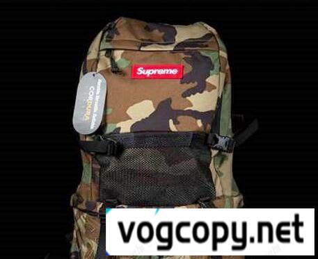 完売品　Supreme 15FW Contour Backpack 　コンツアー バックパック 個性的なデザイン　ウッドランドカモ.