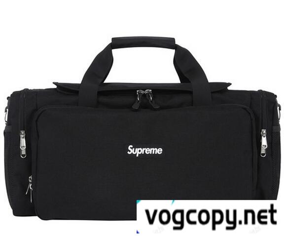 気軽にSupreme シュプリーム  Shoulder Bag　 大評価　ダッフルバッグ .